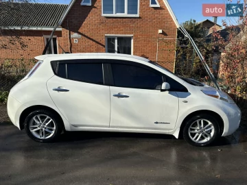 Авто Nissan Leaf 2015 № 7551527