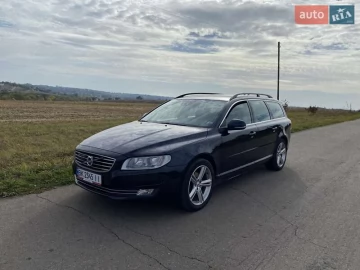 Авто Volvo V70 2015 № 7551807
