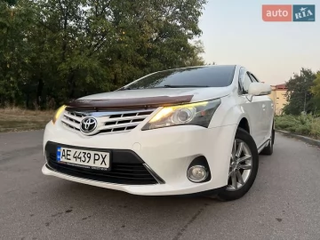 Авто Toyota Avensis 2012 № 7551811
