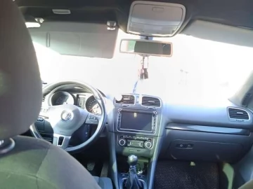 Авто Volkswagen Golf 2010 № 7552203