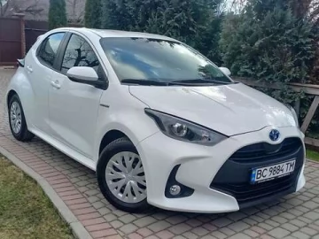 Авто Toyota Yaris 2021 № 7552629