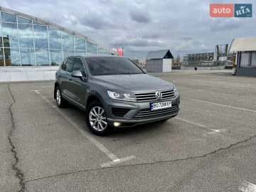 Авто Volkswagen Touareg 2015 № 7553355