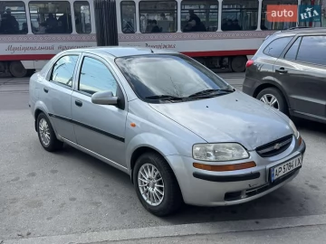 Авто Chevrolet Aveo 2004 № 7553364
