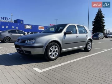 Авто Volkswagen Golf 2003 № 7553790