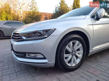 Авто Volkswagen Passat 2015 № 7553933