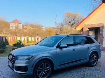 Авто Audi Q7 2016 № 7554048