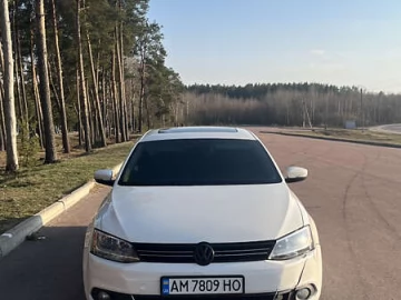 Авто Volkswagen Jetta 2013 № 7554320