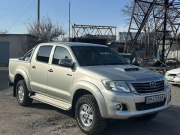 Авто Toyota Hilux 2013 № 7554482