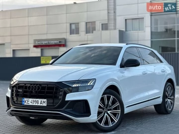 Авто Audi Q8 2023 № 7554580