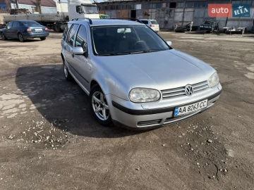 Авто Volkswagen Golf 2001 № 7554623