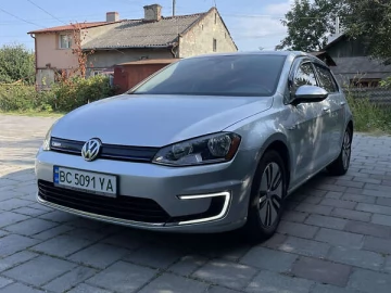 Авто Volkswagen E-Golf 2015 № 7554835