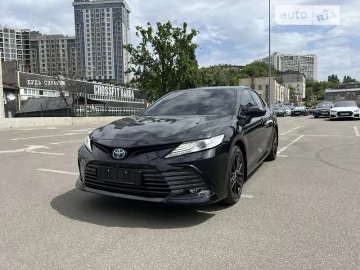 Авто Toyota Camry 2023 № 7555061