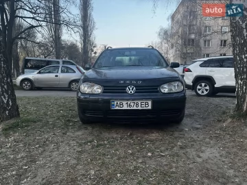 Авто Volkswagen Golf 2001 № 7555179