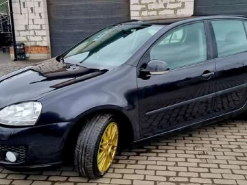 Авто Volkswagen Golf 2004 № 7555219