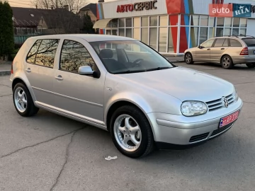 Авто Volkswagen Golf 2003 № 7555223