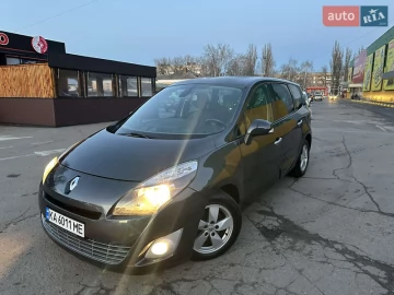 Авто Renault Scenic 2010 № 7555305