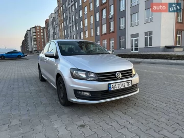 Авто Volkswagen Polo 2018 № 7555315