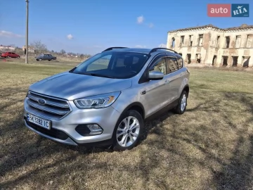 Авто Ford Escape 2018 № 7555475