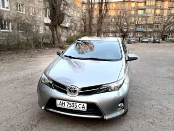 Авто Toyota Auris 2013 № 7555899
