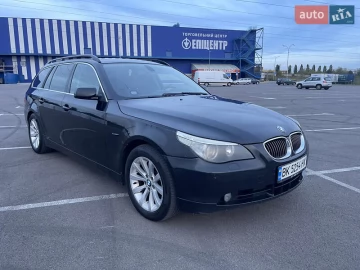 Авто BMW 5 Series 2004 № 7556573