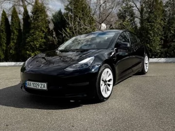 Авто Tesla Model 3 2021 № 7556819