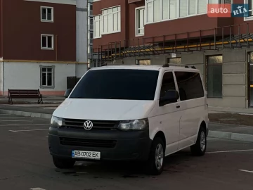 Авто Volkswagen Transporter 2010 № 7557091