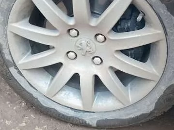 Авто Peugeot 308 2008 № 7557232