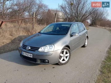 Авто Volkswagen Golf 2005 № 7557747