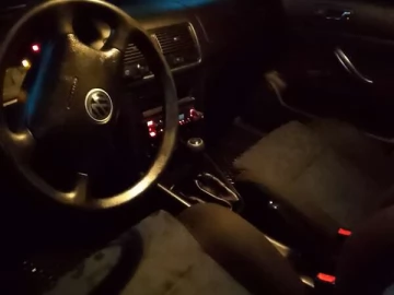 Авто Volkswagen Golf 1999 № 7557960