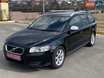Авто Volvo V50 2010 № 7558328