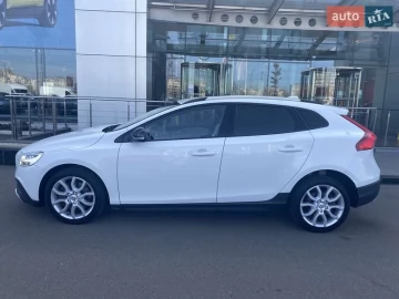 Авто Volvo V40 Cross Country 2017 № 7558492