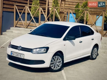 Авто Volkswagen Polo 2012 № 7558619