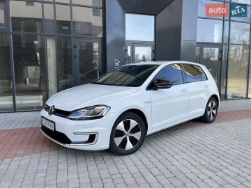 Авто Volkswagen E-Golf 2017 № 7558873