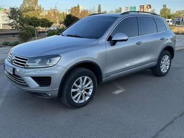 Авто Volkswagen Touareg 2016 № 7558945