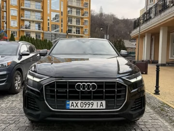 Авто Audi Q8 2019 № 7558969