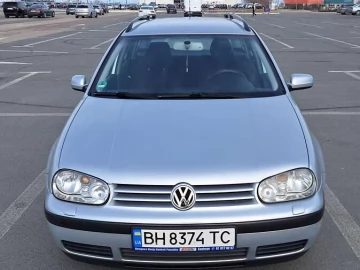 Авто Volkswagen Golf 2002 № 7559081