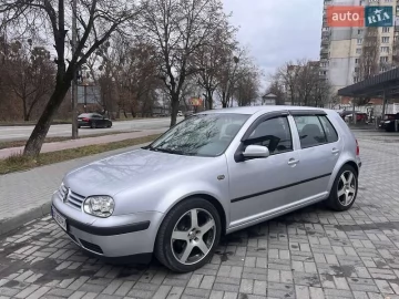 Авто Volkswagen Golf 2000 № 7559086