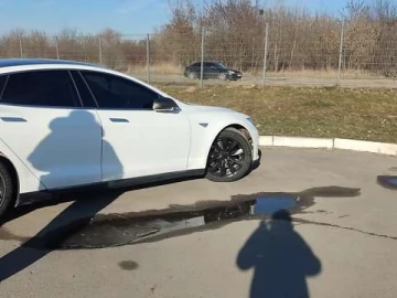 Авто Tesla Model S 2015 № 7559286