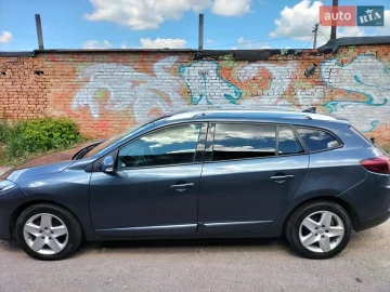 Авто Renault Megane 2015 № 7559712