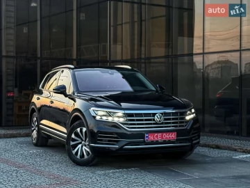 Авто Volkswagen Touareg 2019 № 7559901