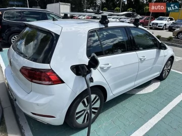Авто Volkswagen E-Golf 2019 № 7560058