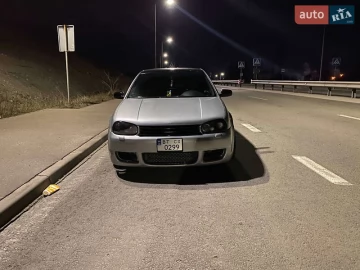 Авто Volkswagen Golf 2002 № 7560144