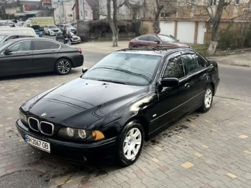 Авто BMW 5 Series 2002 № 7560358
