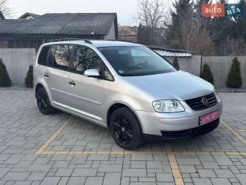 Авто Volkswagen Touran 2005 № 7560413
