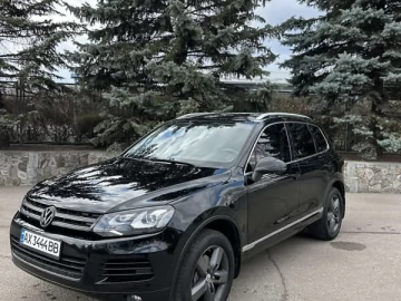 Авто Volkswagen Touareg 2012 № 7560490