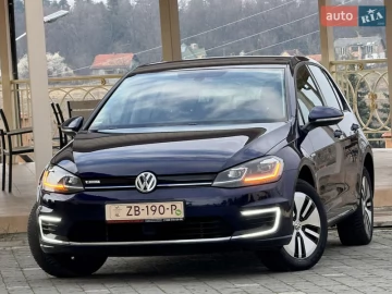Авто Volkswagen E-Golf 2021 № 7560560