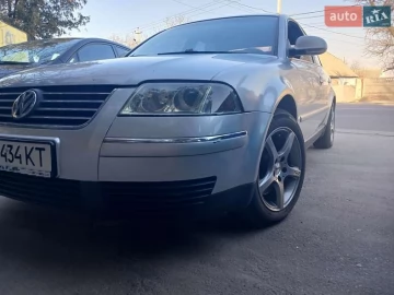 Авто Volkswagen Passat 2004 № 7560594