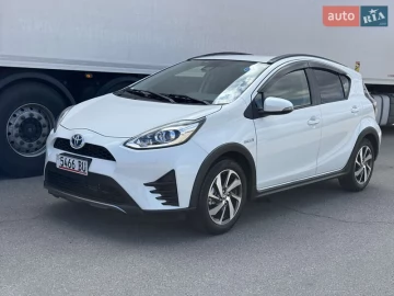 Авто Toyota Aqua 2017 № 7561010