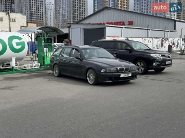 Авто BMW 5 Series 2001 № 7561334