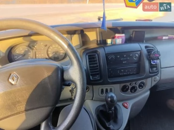 Авто Renault Trafic 2004 № 7561916